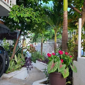 casita-natural-village-6-hay-luz.top-hotels-puertorico.com/