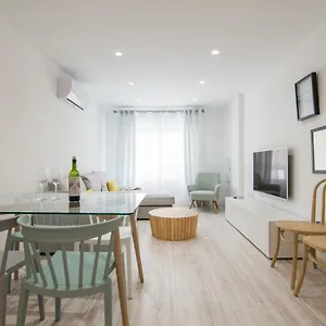 amplio-moderno-y-centrico-apartamento-en-granada.es-andalucia.com/